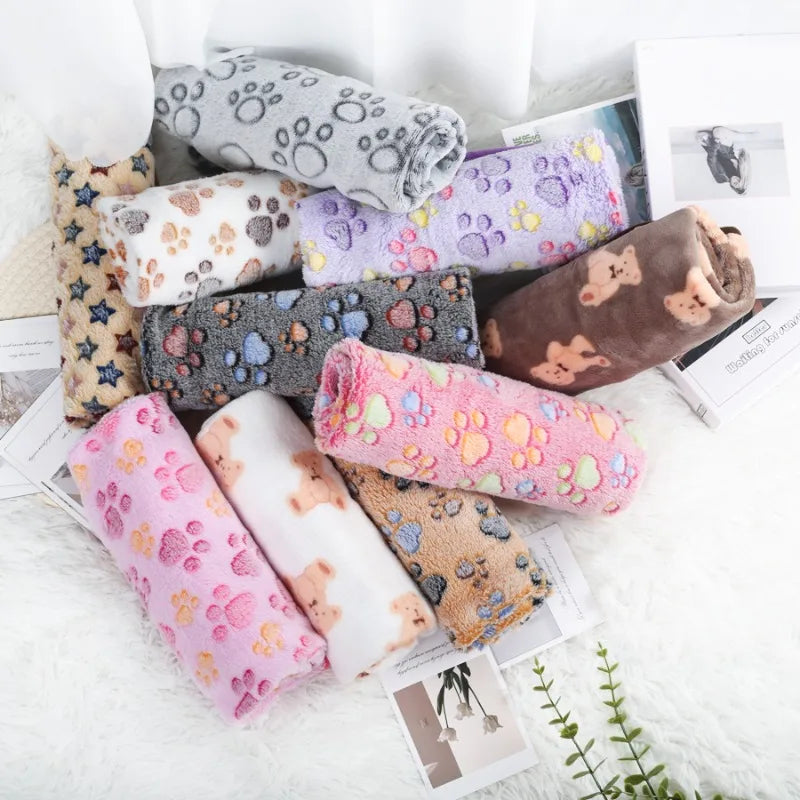 Soft Fleece Pet Blanket — Warm Washable Throw for Dogs & Cats